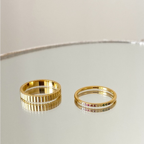 Gold thin ring, thin gold ring, gear ring, simple gold ring, stacking ring - Picture 3 of 6